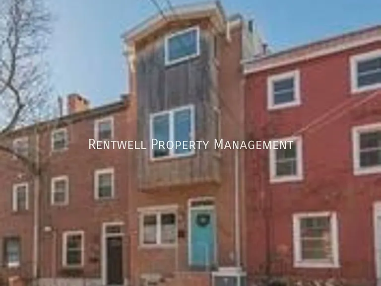 1024 N Orianna St — Photo 2
