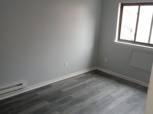 753 E 218th St #R, Bronx, NY 10467