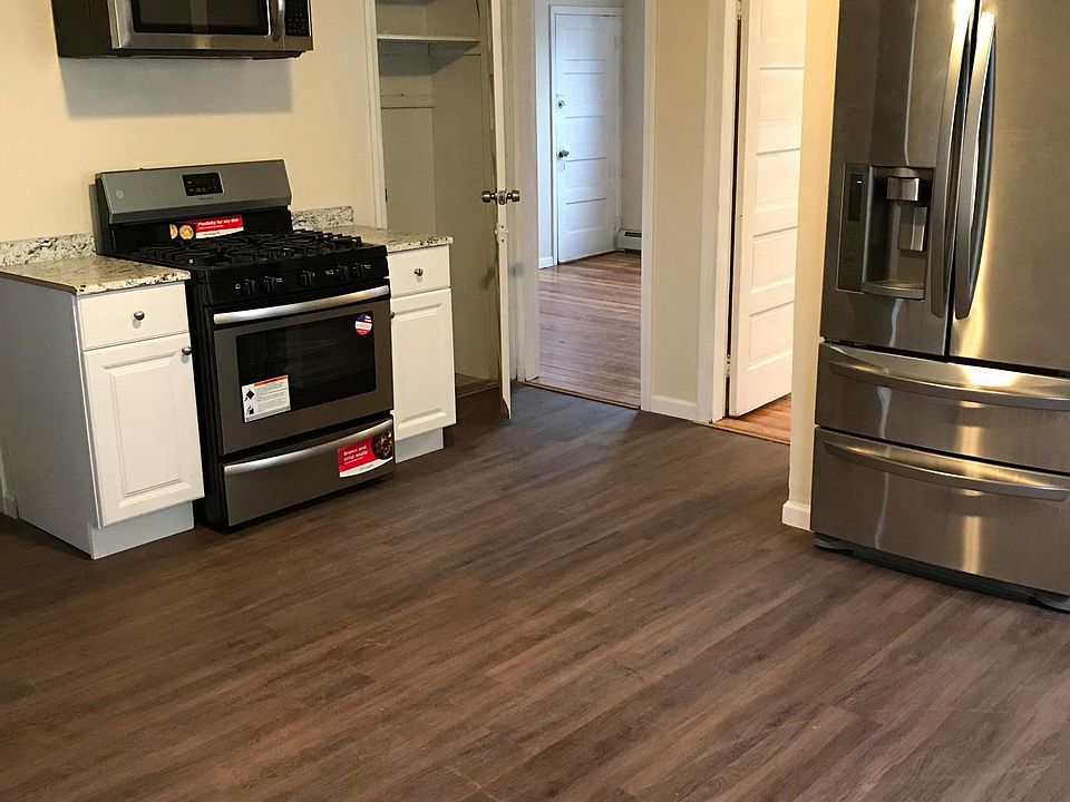 2nd image of 286 Sayles Ave