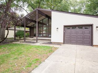 4225 Coe Ave, North Olmsted, OH 44070