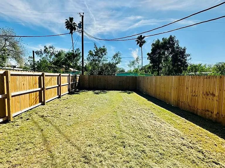 5078 McKenzie Rd #B — Photo 16
