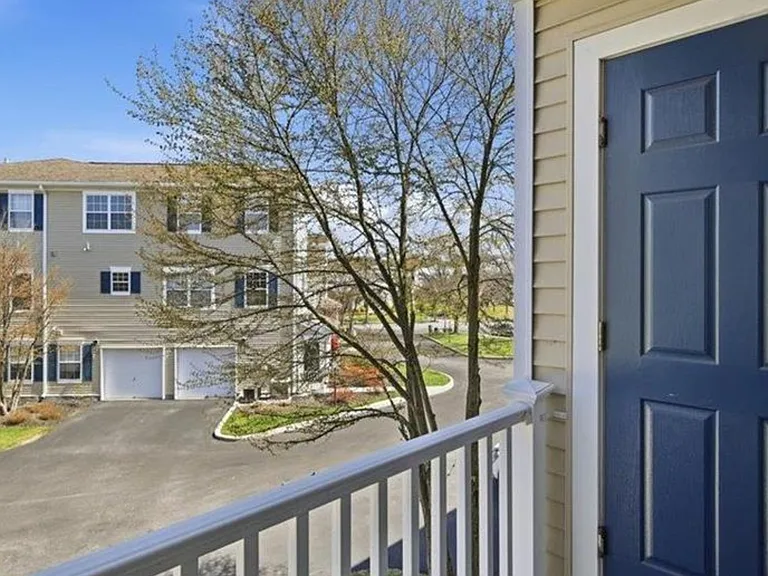 946 Nittany Ct #C221 — Photo 12