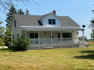 9065 Wolf Creek Rd, Hubbard Lake, MI 49747