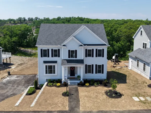 24 Strongwater Dr, Salem, MA 01970