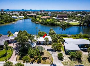 5 Azalea Dr, Cocoa Beach, FL 32931