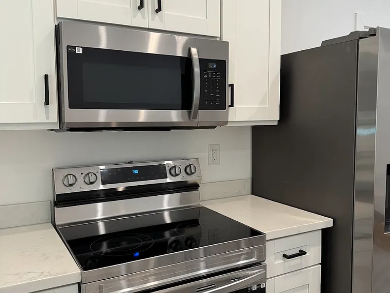 1725 Berkeley Way — Photo 3
