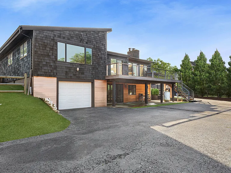 148 S Fairview Ave — Photo 16