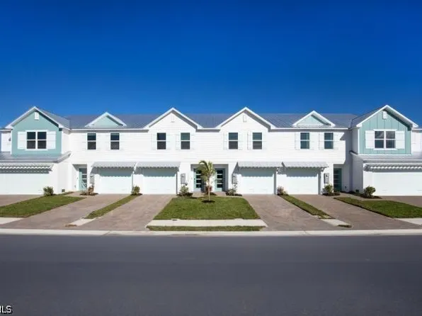 10530 Fountain Palm Cir, Pine Island, FL 33922