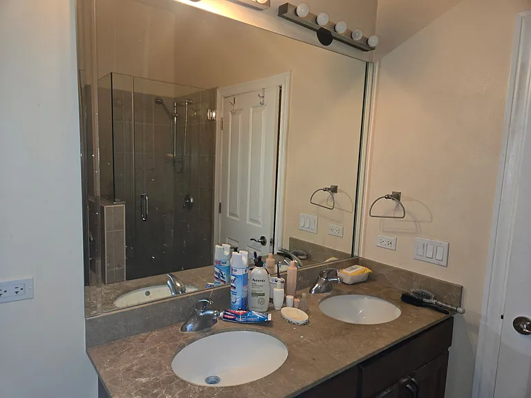 57 Northfield Ter — Photo 15