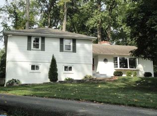 569 Unionville Rd, Kennett Square, PA 19348