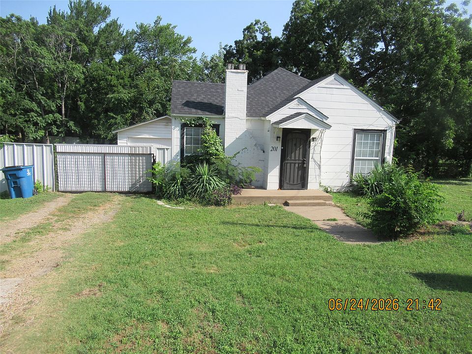 1st image of 201 E Dallas St