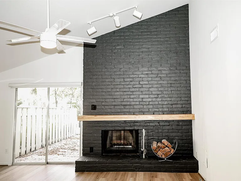 2302 W Settlers Way — Photo 10