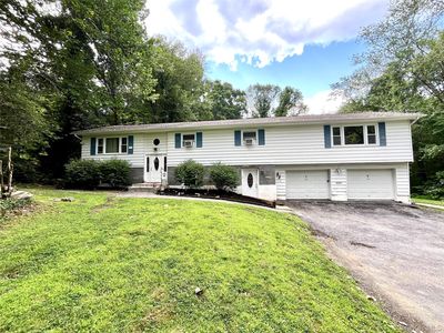 34 Luty Drive, Hyde Park, NY, 12538