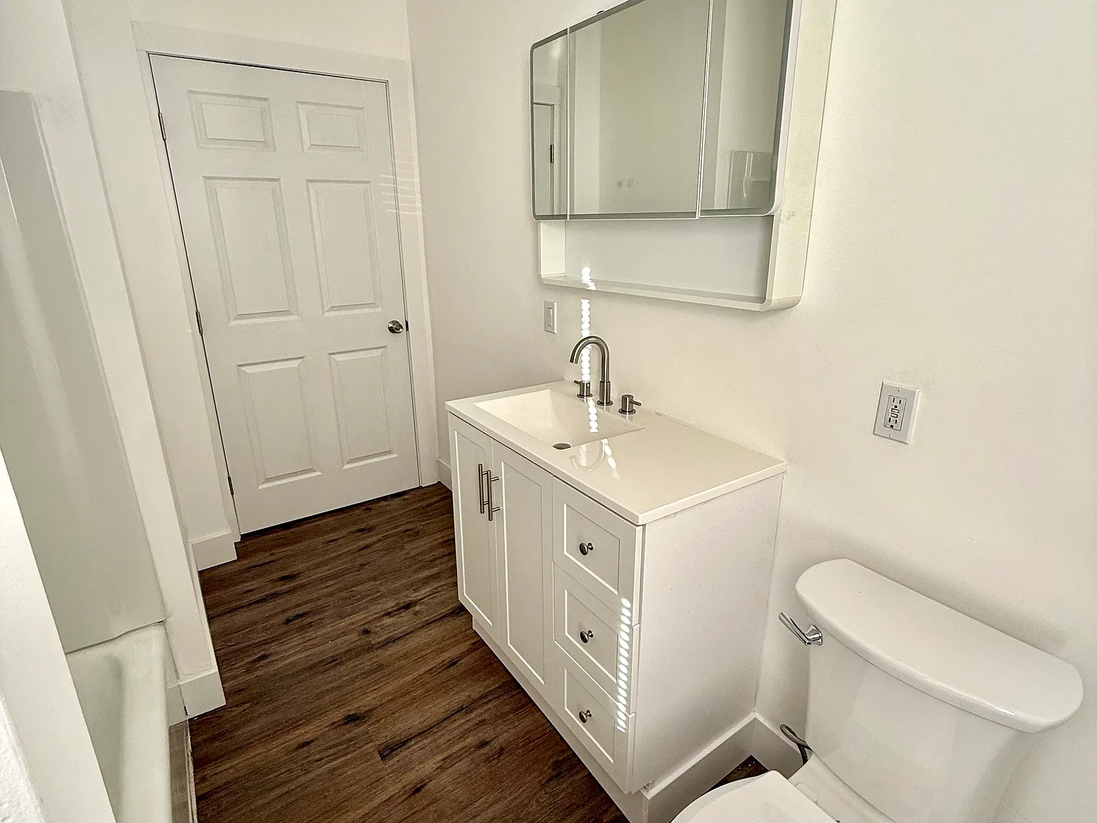 4 bed, 1035 sqft, $2,800 — Photo 3