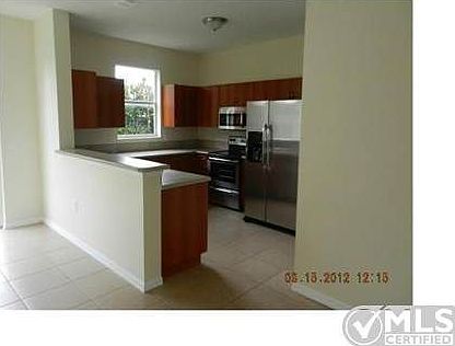 5th image of 1202 Seminole Palms Dr