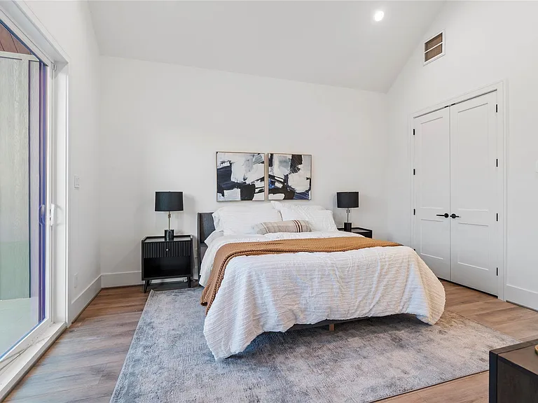 4218 Nichols St — Photo 39