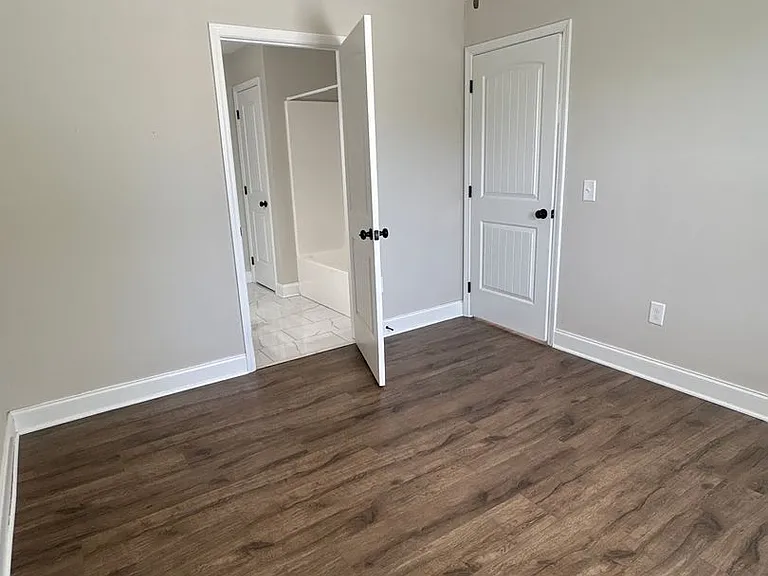 111 W End Ave — Photo 10