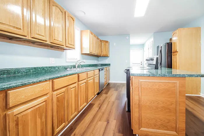 101 Luke Ct — Photo 4