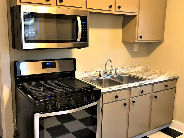1350 McHenry St #3 — Photo 7