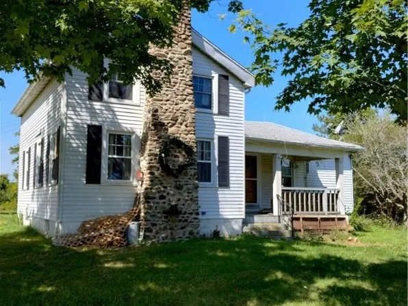 3024 Wilson Cambria Rd, Wilson, NY 14172