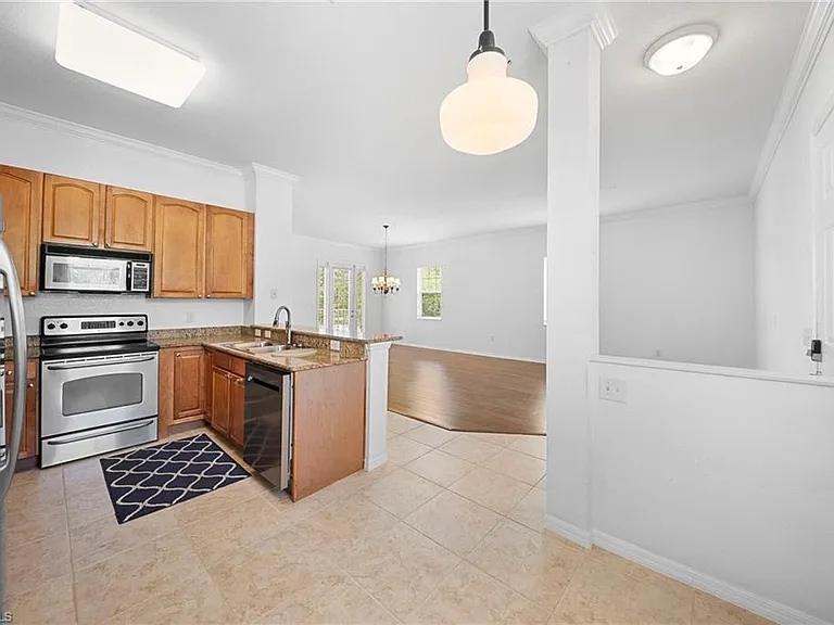 970 Peggy Cir #604 — Photo 18