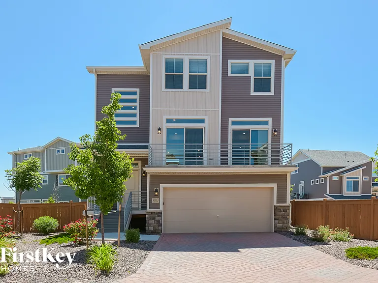 10532 Truckee St — Photo 2