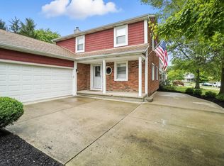 2372 Clover Blossom Ct, Grove City, OH