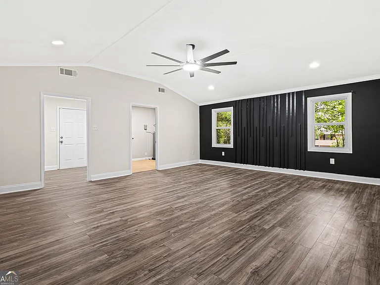 2607 Sparta Dr — Photo 9