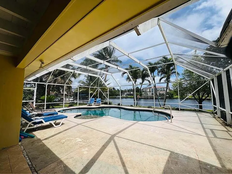 7834 Edgewater Dr — Photo 42
