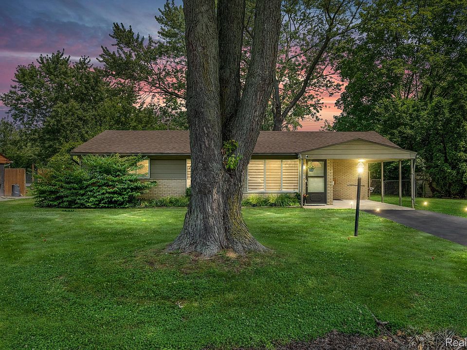 1st image of 2582 Depew Dr