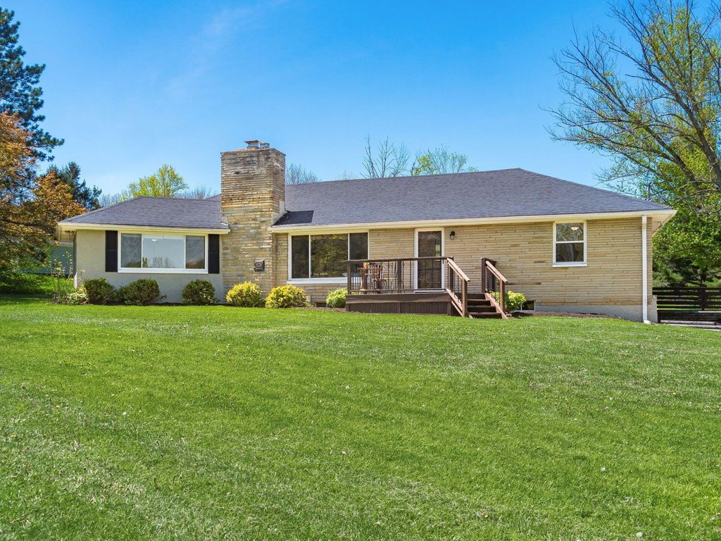 Real estate listing image