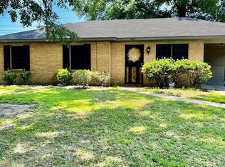 1023 Duncan Dr, Greenville, MS 38703