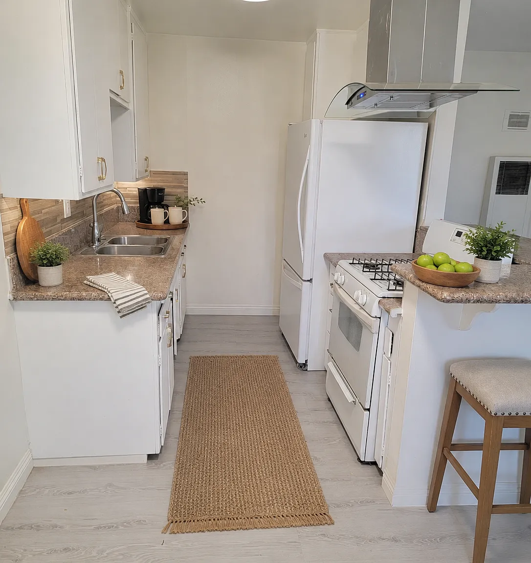 1 bed, 650 sqft, $1,700 — Photo 1