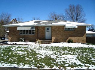 14 Sturm St, Lancaster, NY 14086
