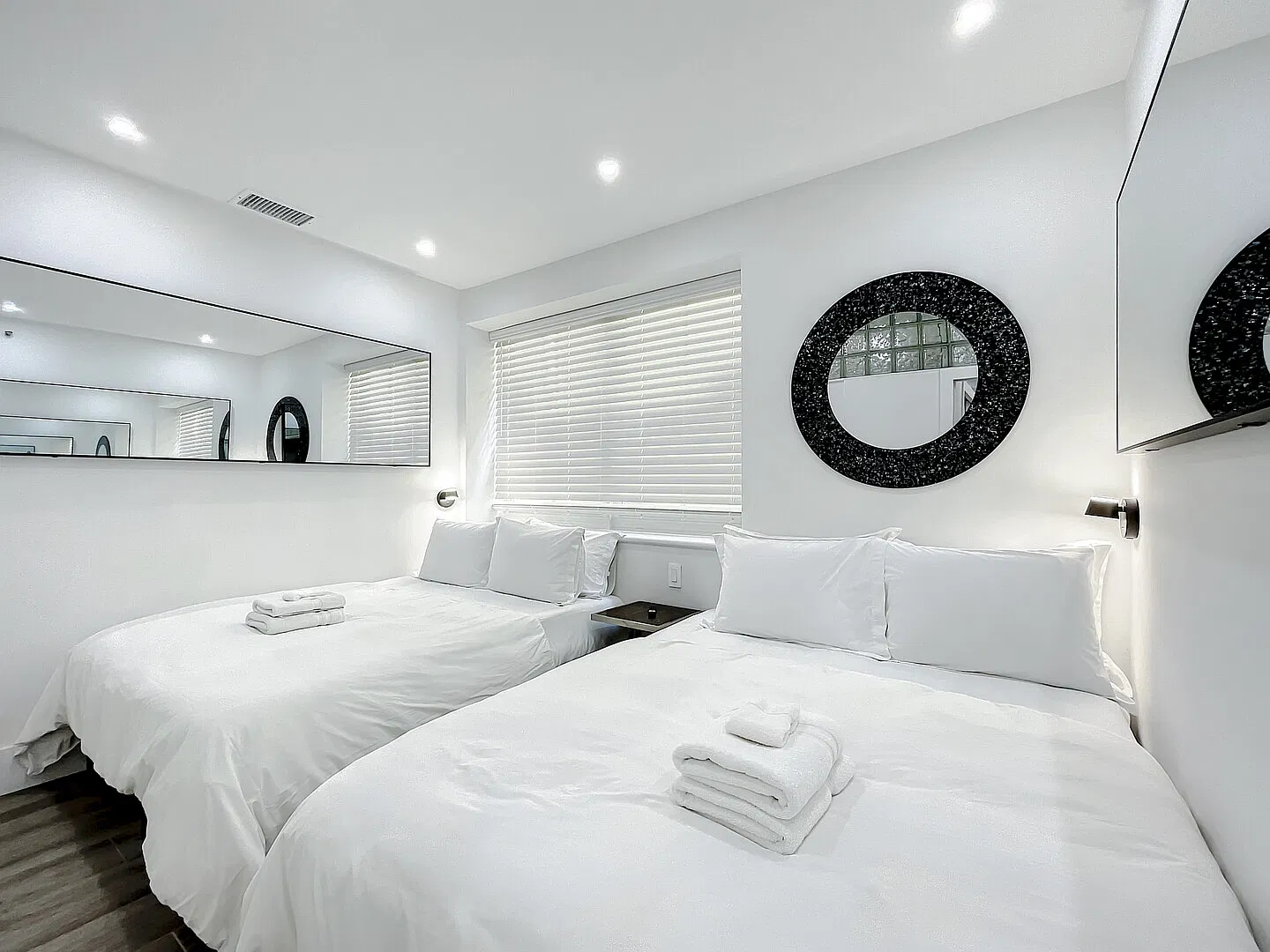 6BR Oceanfront CasaGrandeSouthBeach on Ocean Drive — Photo 4