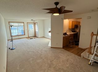 7847 Harvest Ln, Chanhassen, MN 55317