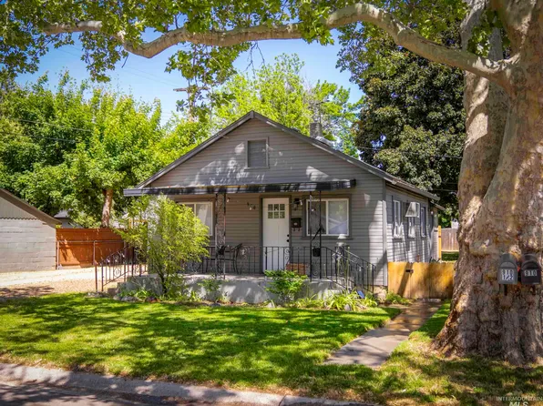 910 N Manville St, Boise, ID 83706