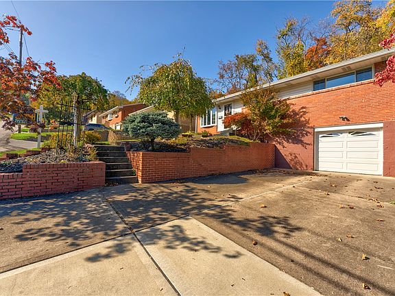 2nd image of 552 Glen Shannon Dr