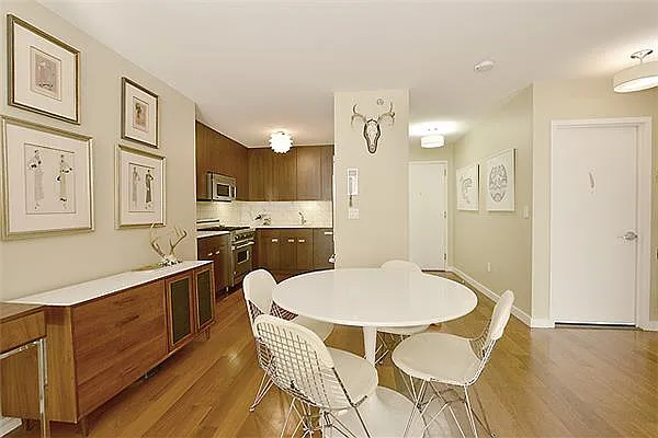 Sold by R New York | media 11