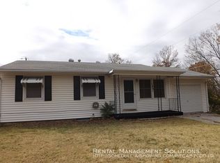 1801 SE Massachusetts Ave, Topeka, KS 66607