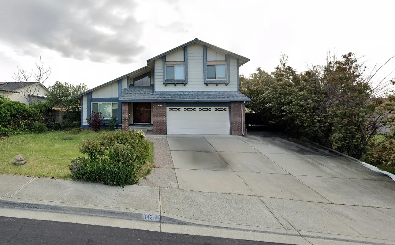 4 bed, 2.5 bath, 1846 sqft, $3,290 — Photo 1