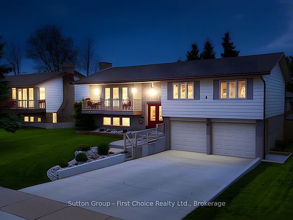 3rd image of 136 Napier St