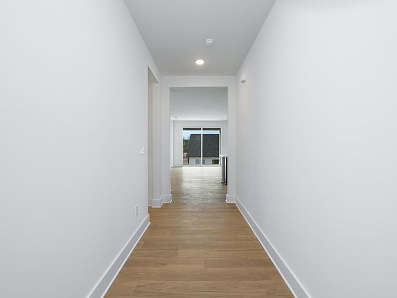 4th image of 169 Vaughan Farms Dr #83