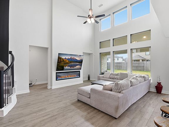 3rd image of 3017 Secret Lagoon Ln
