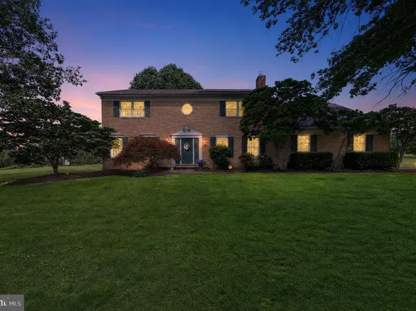 690 Andrews Dr, Harleysville, PA 19438