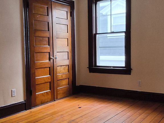 4th image of 517-519 2nd St #3