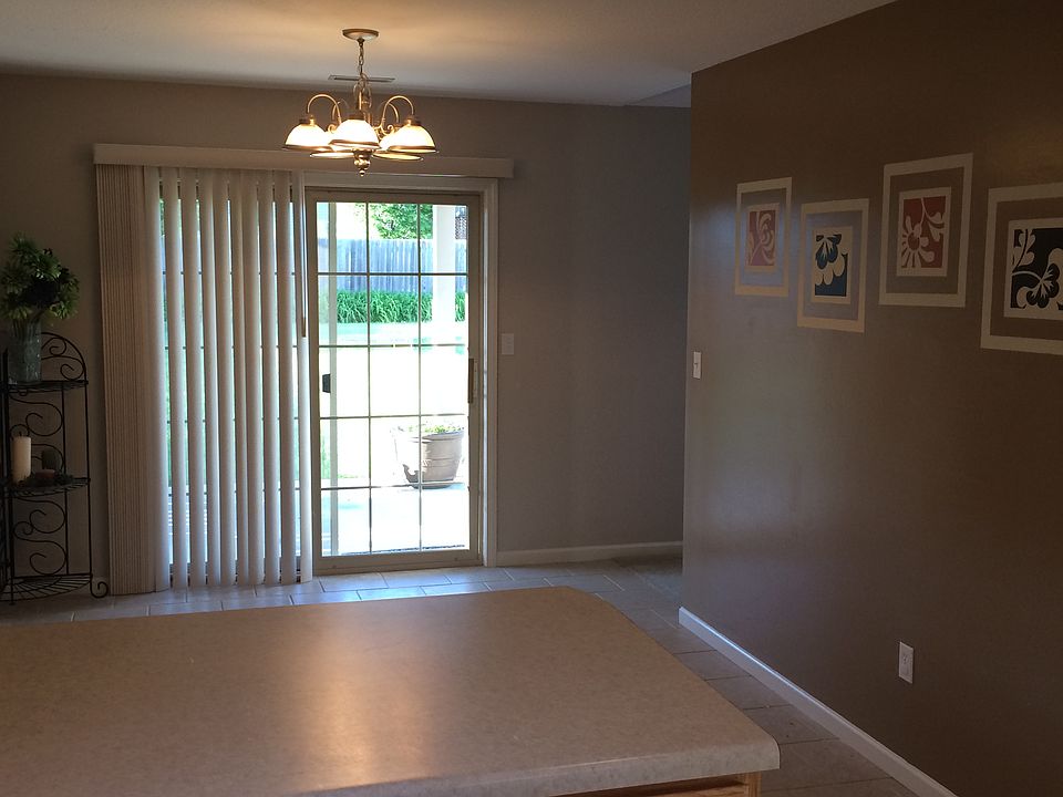 1st image of 4003 Treetop Ln