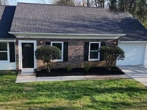 2308 Ridgecrest Dr, Knoxville, TN 37918