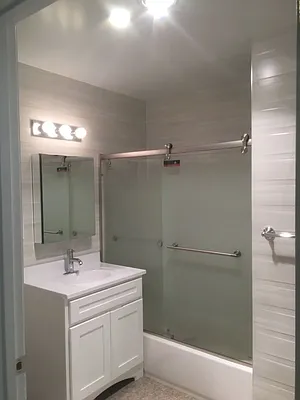 Rented by Q52 LLC | media 11