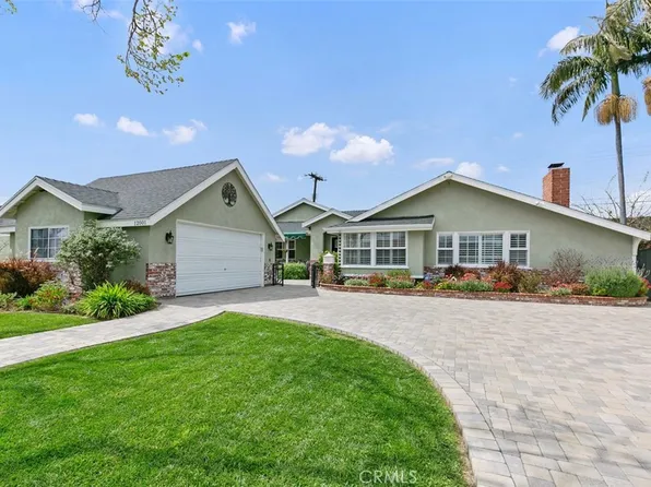 12001 Martha Ann Dr, Los Alamitos, CA 90720